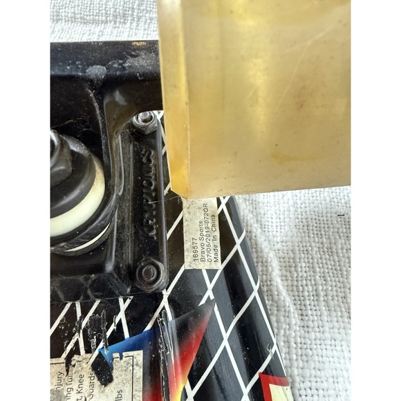 Kryptonics Torpedo Complete Skateboard 22.5" x 6" 169577 - Picture 9 of 16